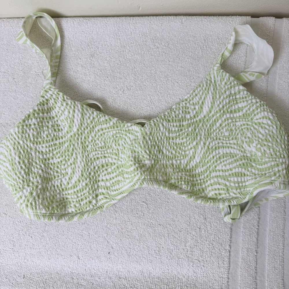 Hollister Swim L Halter Bikini Top Green Zebra Print Boho Beach